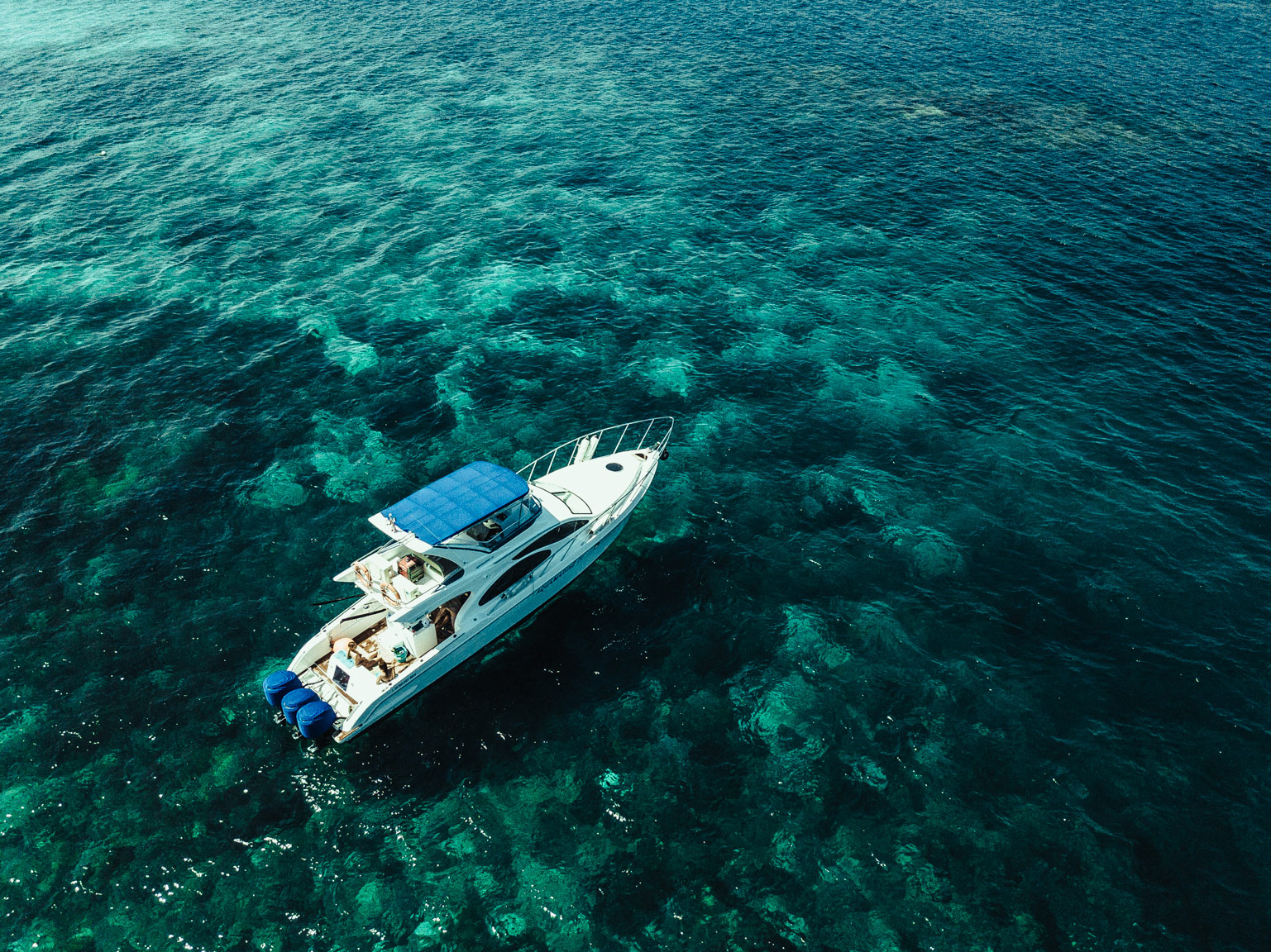 Luxury Yacht Charter Komodo